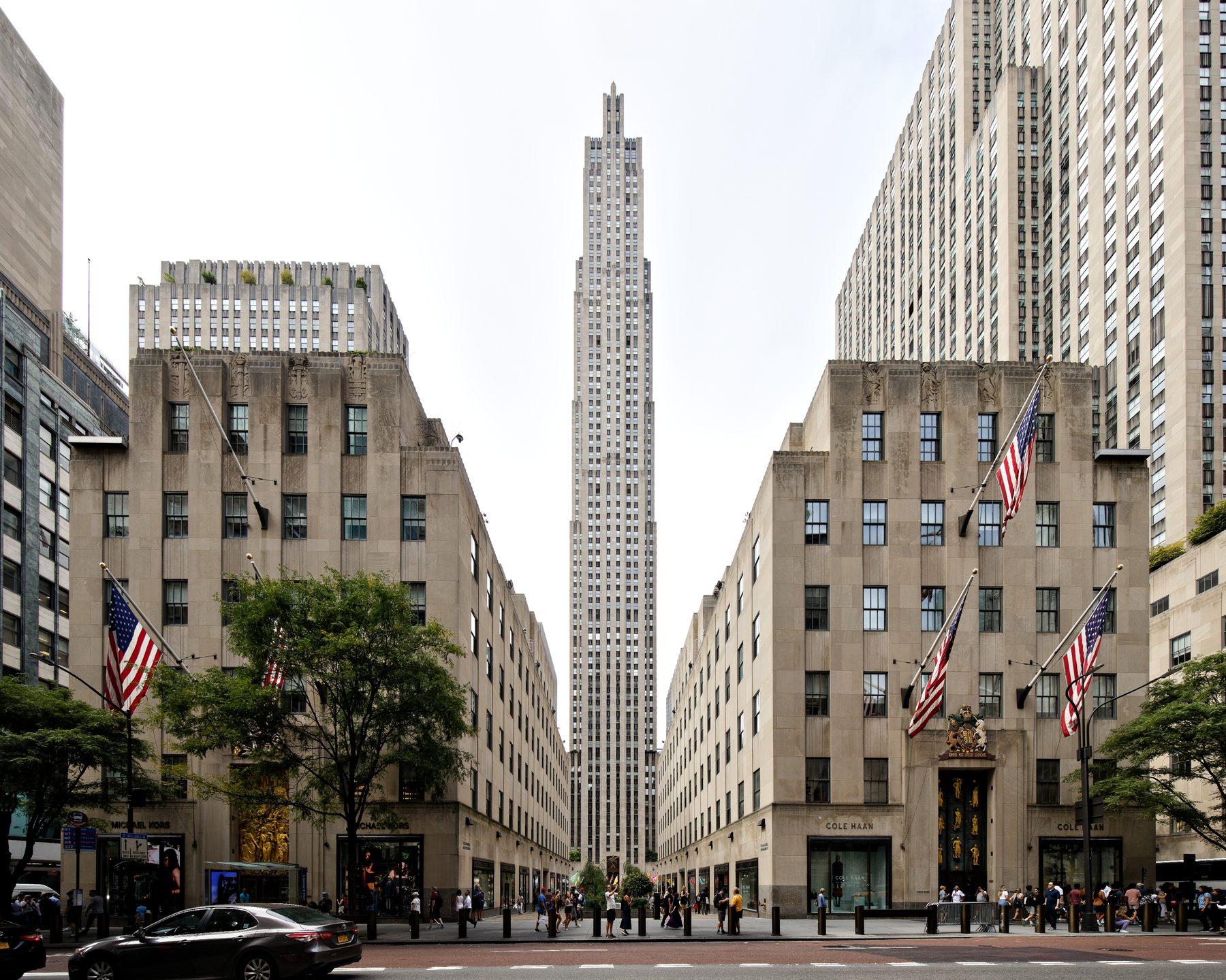 30 Rockefeller Plaza, headquarters of NBC, viewed from Fifth Avenue in New York