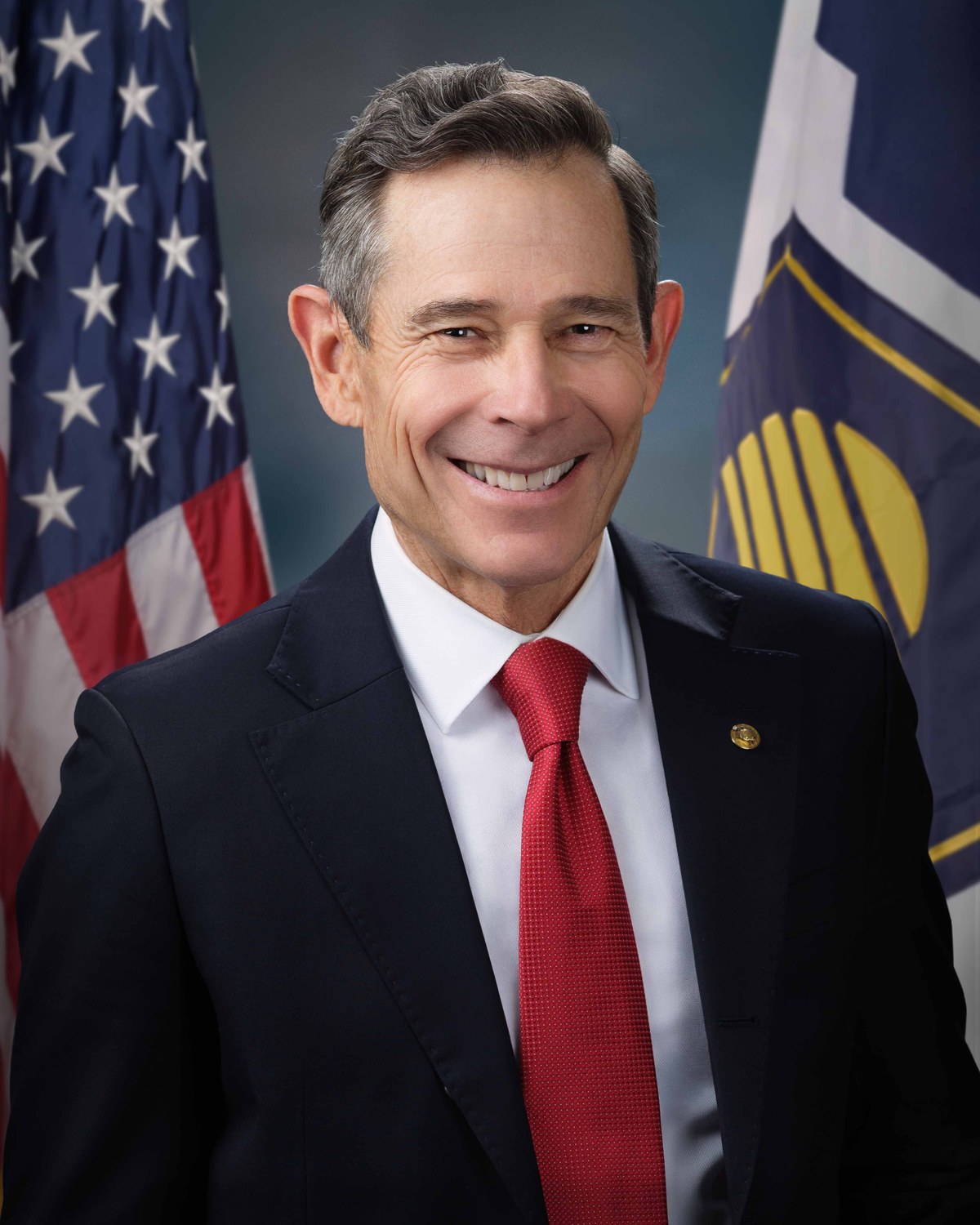 Sen. John Curtis, R-Utah, in his official Senate portrait