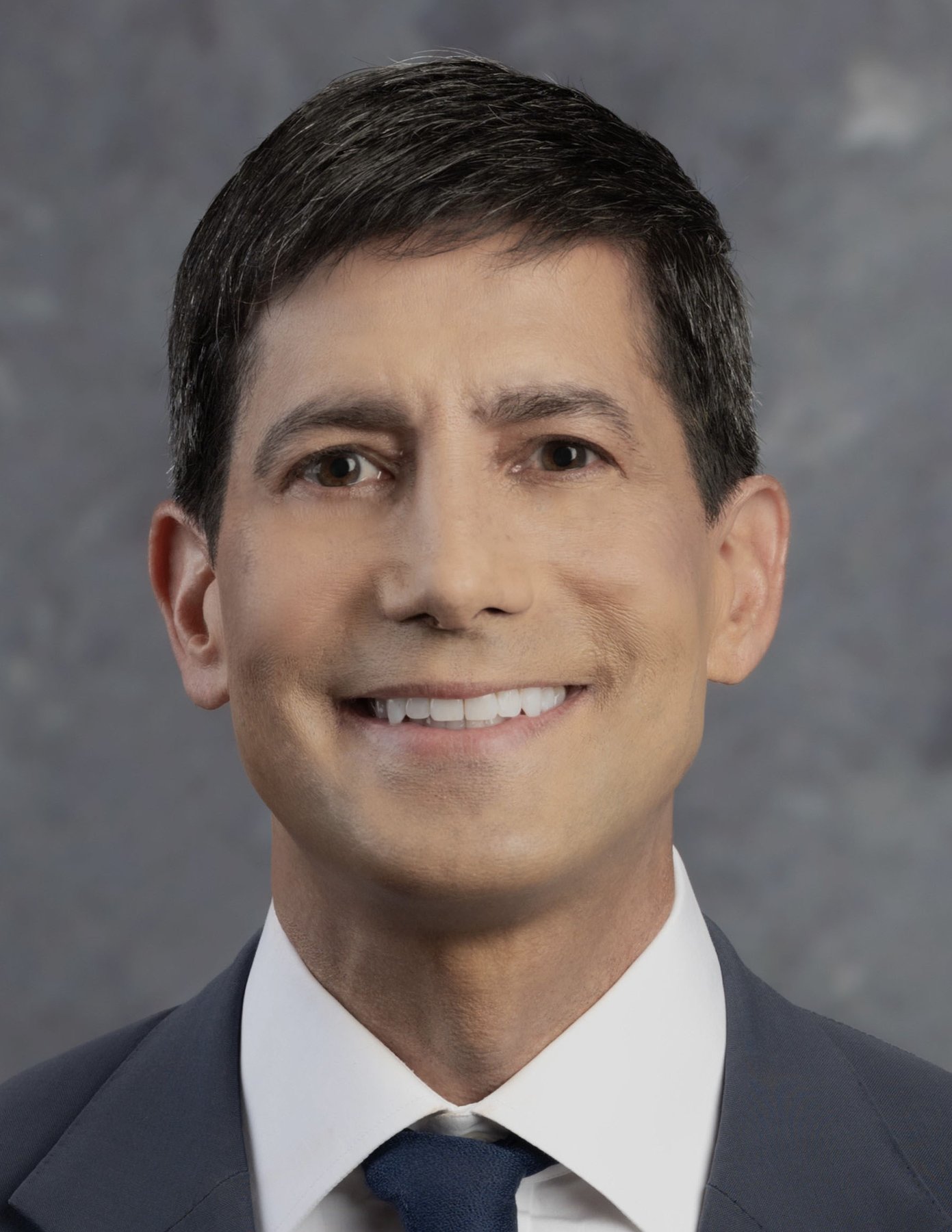 Official portrait of Federal Reserve Chairman Kevin M. Warsh