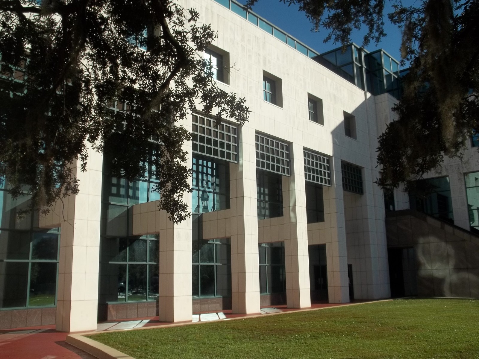 The Leon County Courthouse in Tallahassee, Florida, where the Hope Florida grand jury presentment was filed under seal in January