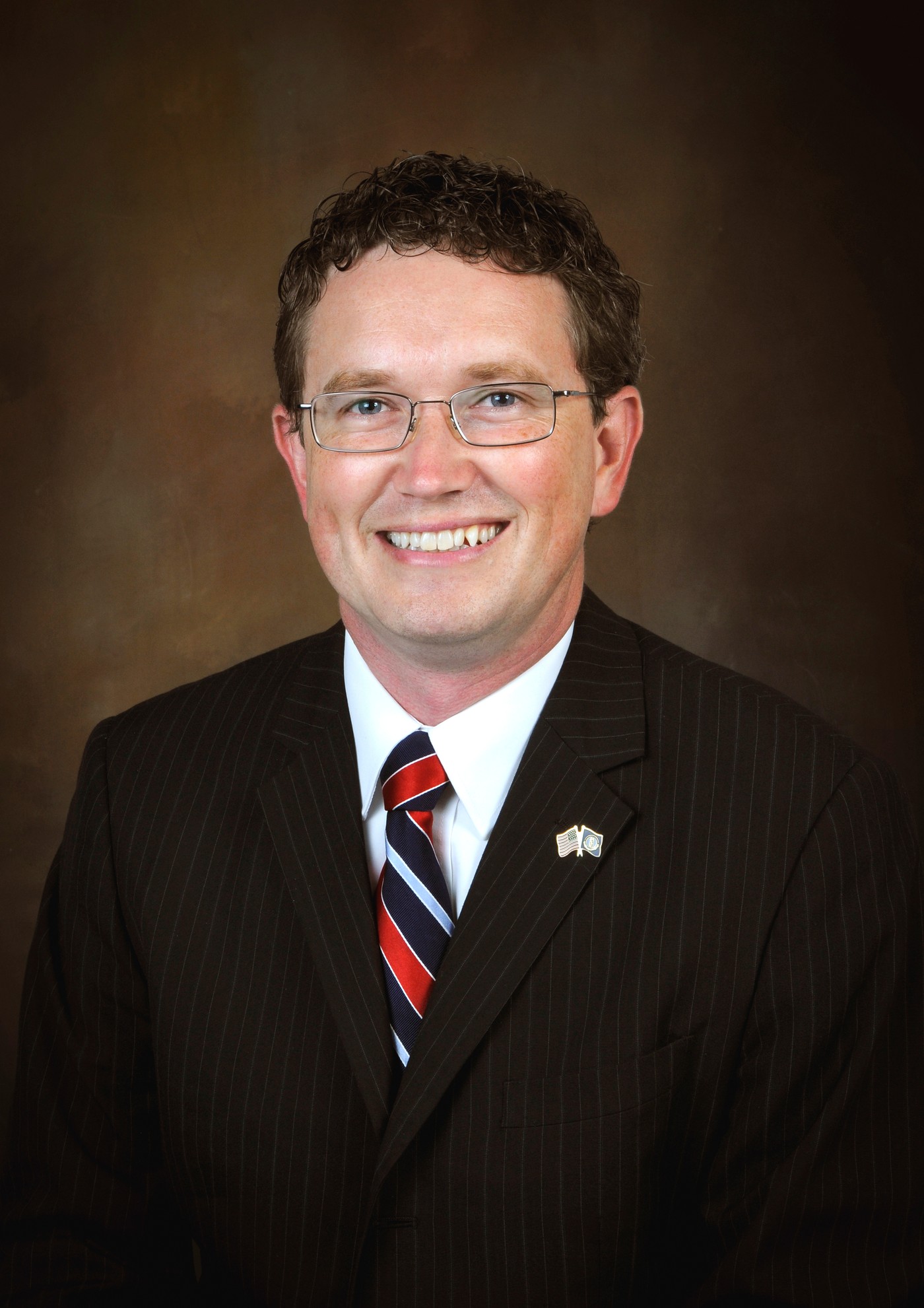 Rep. Thomas Massie official congressional portrait