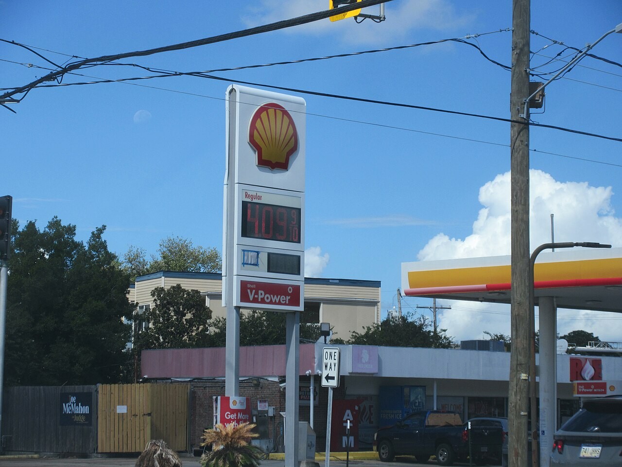 Shell station price sign in Metairie, Louisiana showing regular gasoline at 4.09 9/10 dollars on October 1, 2026