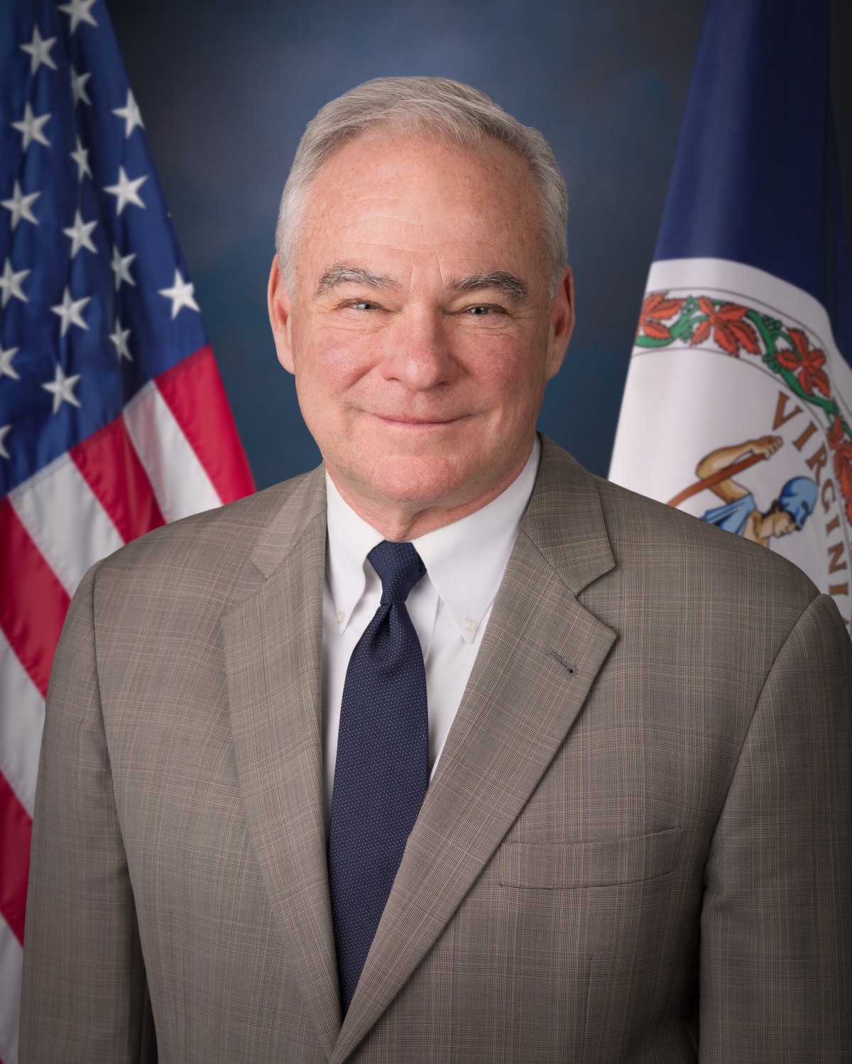 Official portrait of Sen. Tim Kaine of Virginia, 119th Congress
