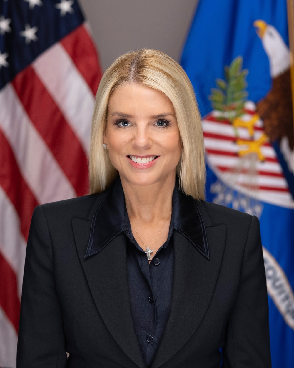 Official Department of Justice portrait of Attorney General Pam Bondi