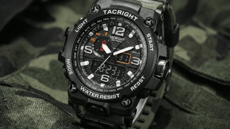 Tacright Military Watch rotating to show the case, buttons and dial